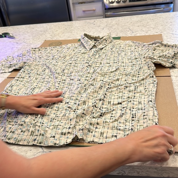 Geoffrey Beene silk shirt geometric pattern L - Picture 3 of 3